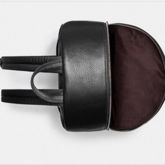 Authentic Star Wars X Coach Medium Charlie Backpack Signature Canvas with Motif - Picture 2 of 15